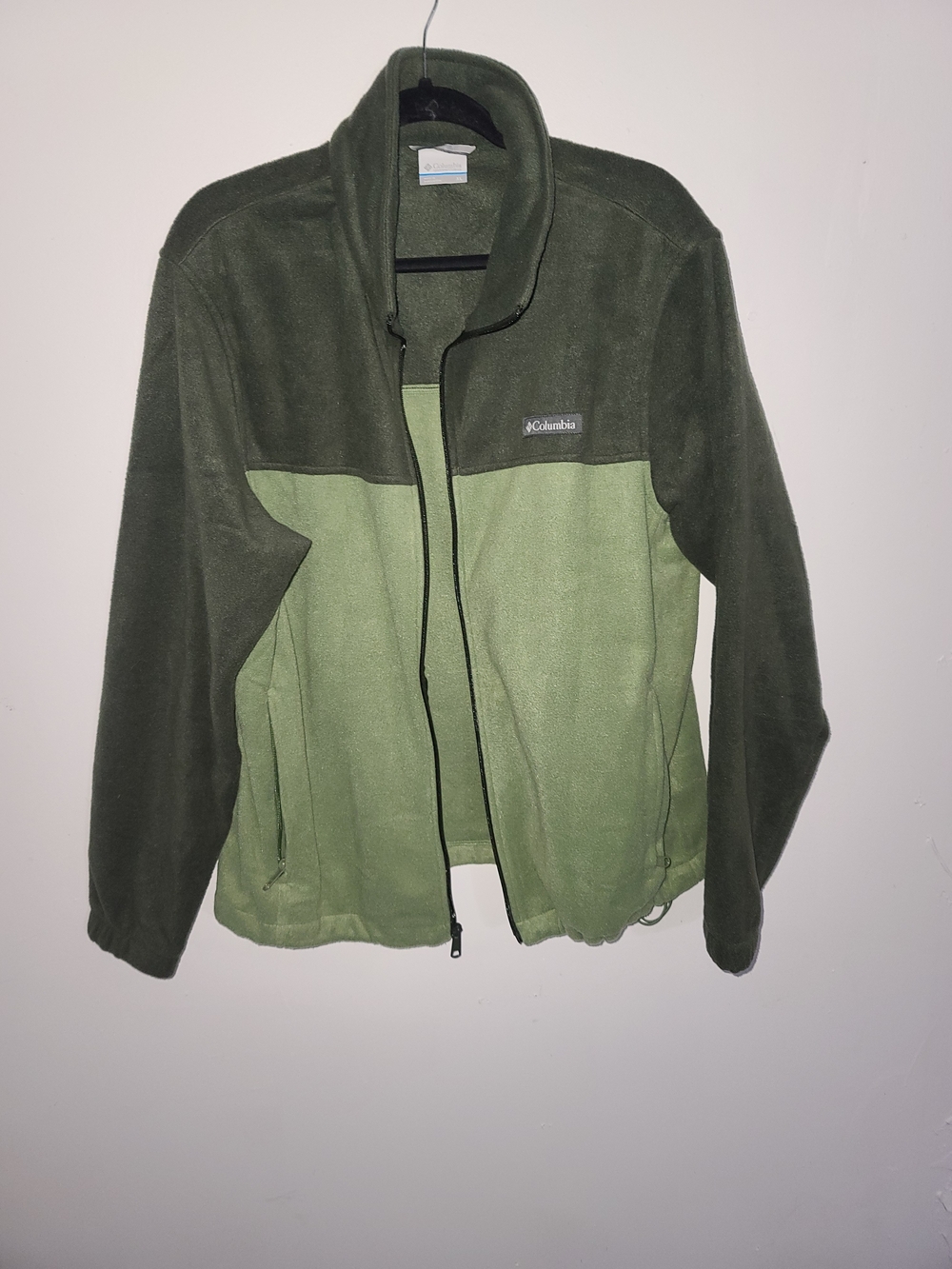 Columbia Olive and Light Green Fleece Zip Jacket